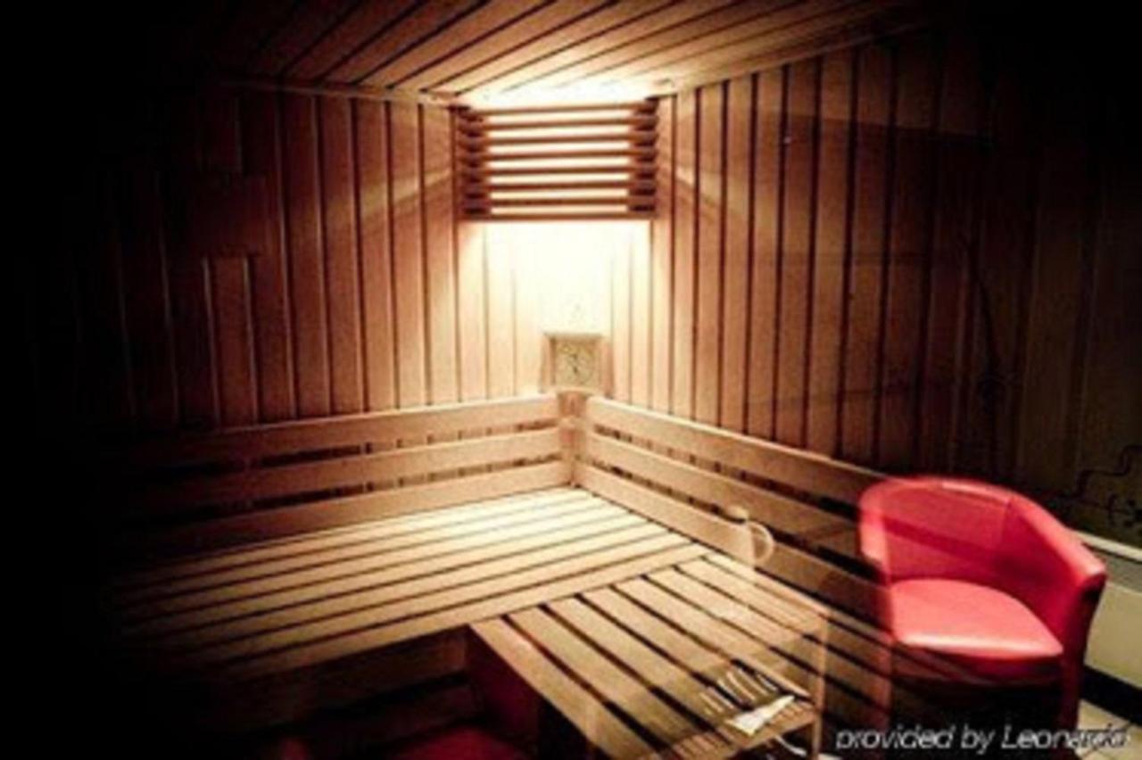 Kyriad Restaurant Centre Spa Vichy Zewnętrze zdjęcie